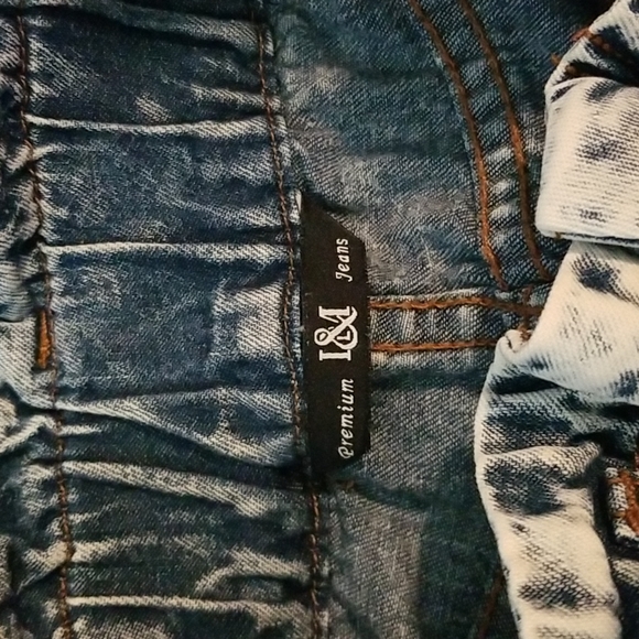 I&M Jean Shorts - Picture 3 of 5